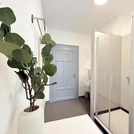 Linden-charm * Hanower